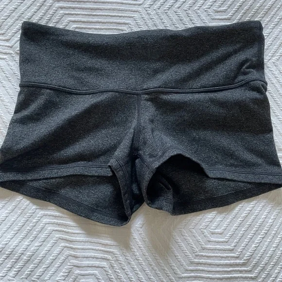 Lululemon 2” Booty Shorts
